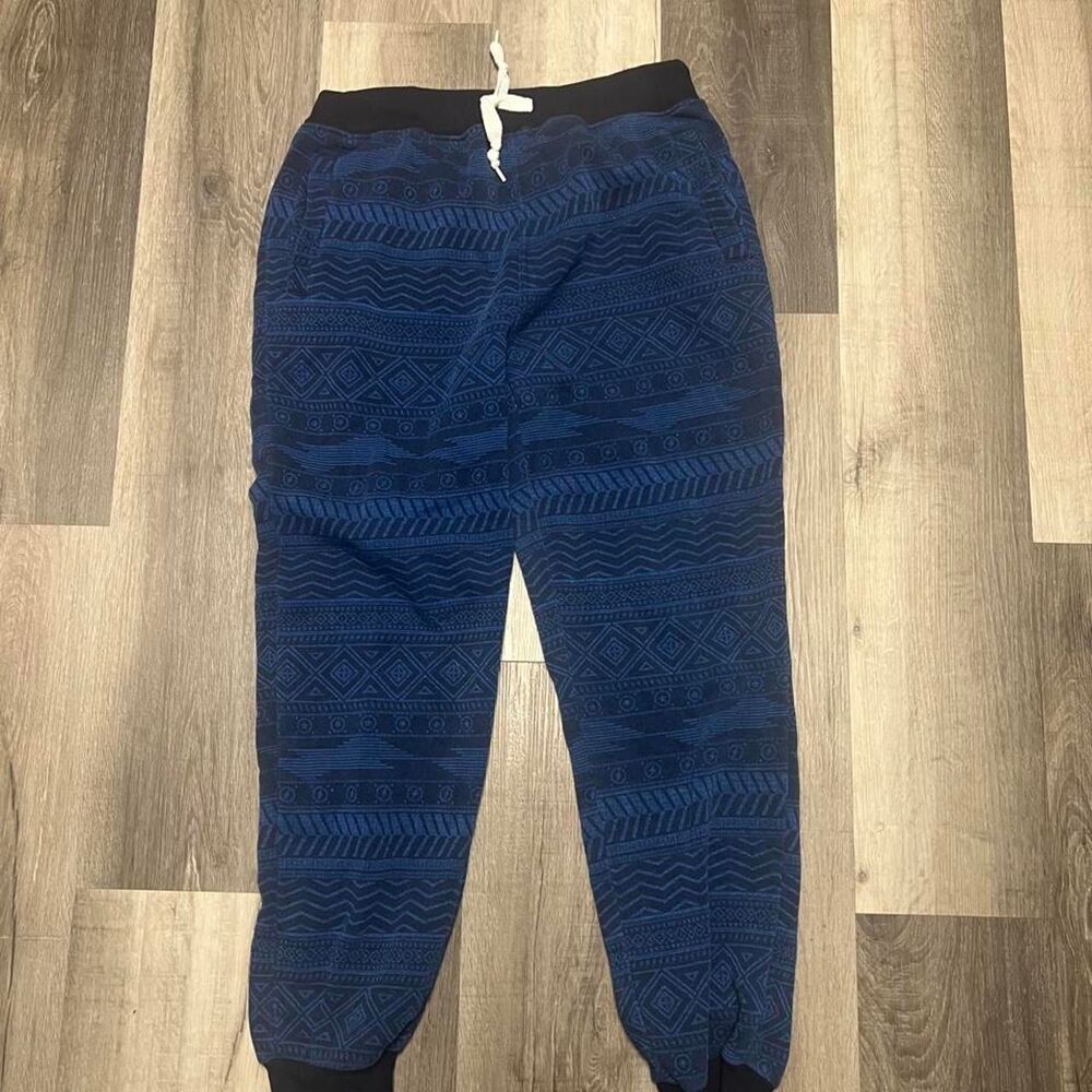 South Pole joggers
